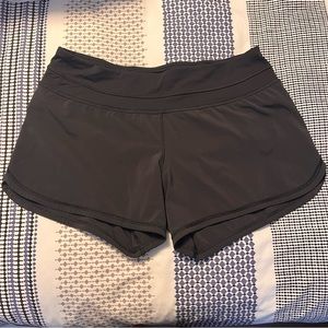 Black 🖤🍋 Lululemon Running short (4in inseam)